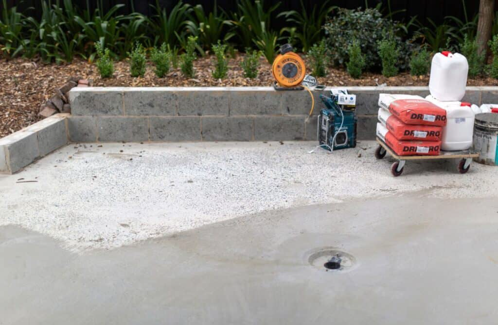 Water Leaks Appearing in the Concrete Driveway - Drizoro It!